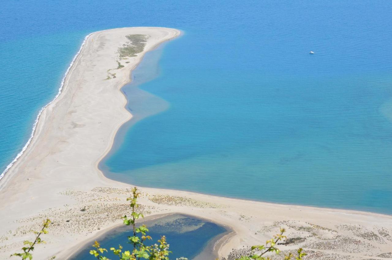 Casa Benny Difronte Al Mare Appartement Oliveri Buitenkant foto